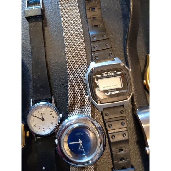 Vintage untested watch lot of 17 Mens Womens watches Aquatech Timex Fashion - Picture 4 of 7